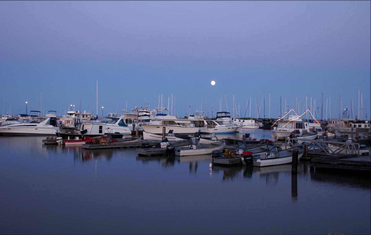 Lakeview Gimli Resort Bagian luar foto
