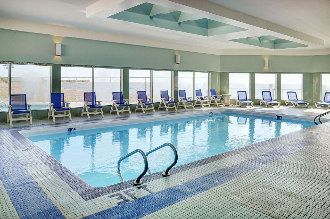 Lakeview Gimli Resort Bagian luar foto